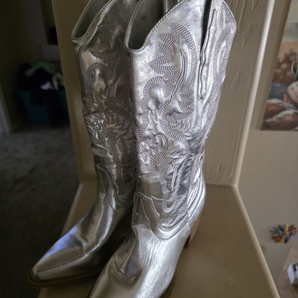 Metallic Silver Western Heeled Boots